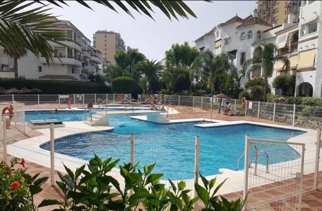 M&J Benalmadena Retreat Apartment Bagian luar foto