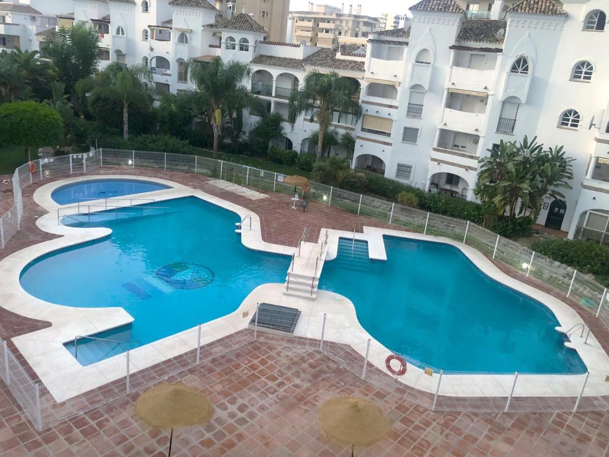 M&J Benalmadena Retreat Apartment Bagian luar foto