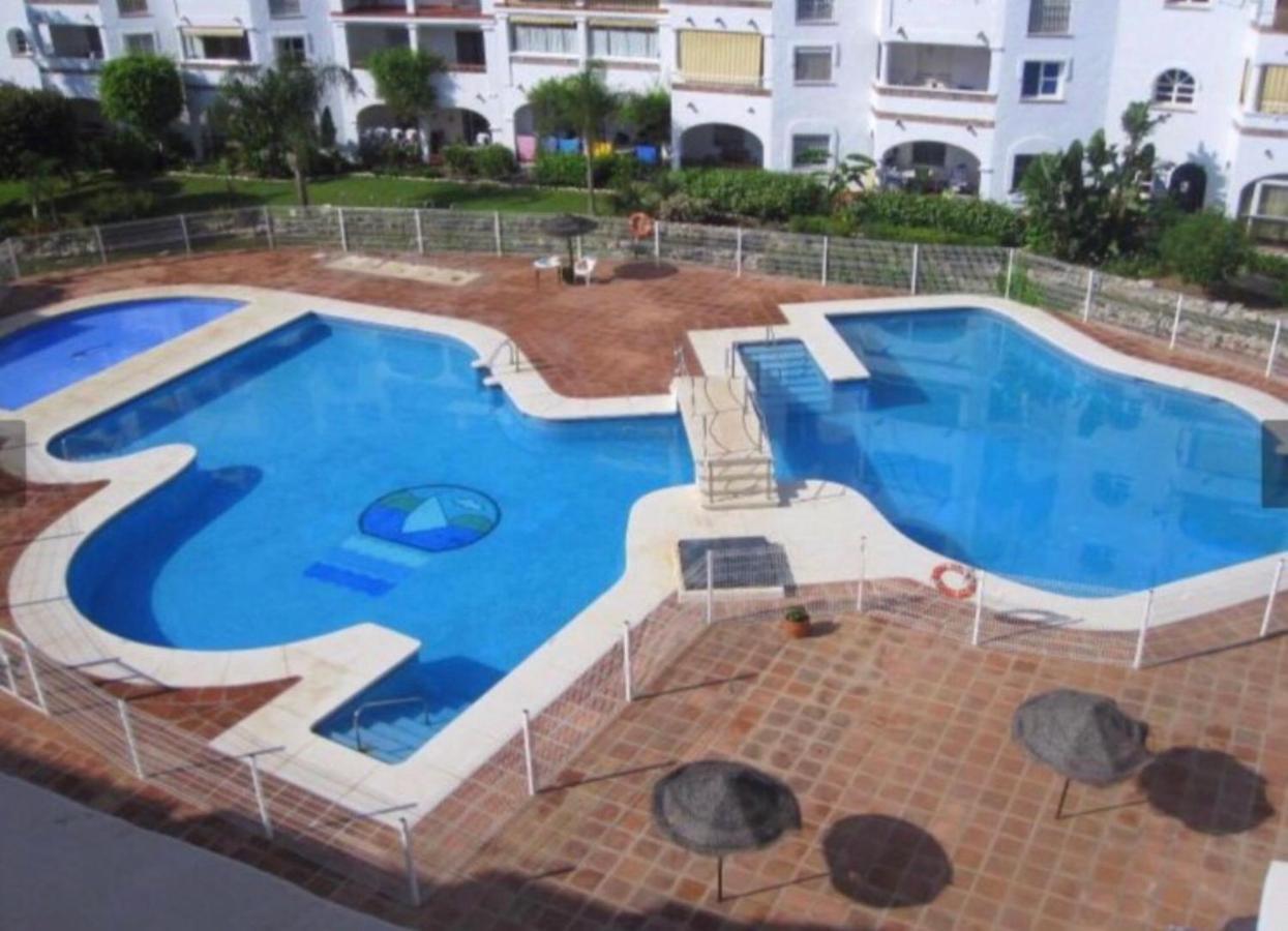 M&J Benalmadena Retreat Apartment Bagian luar foto