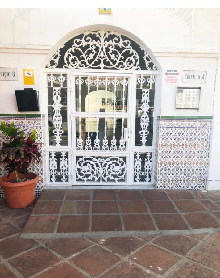 M&J Benalmadena Retreat Apartment Bagian luar foto