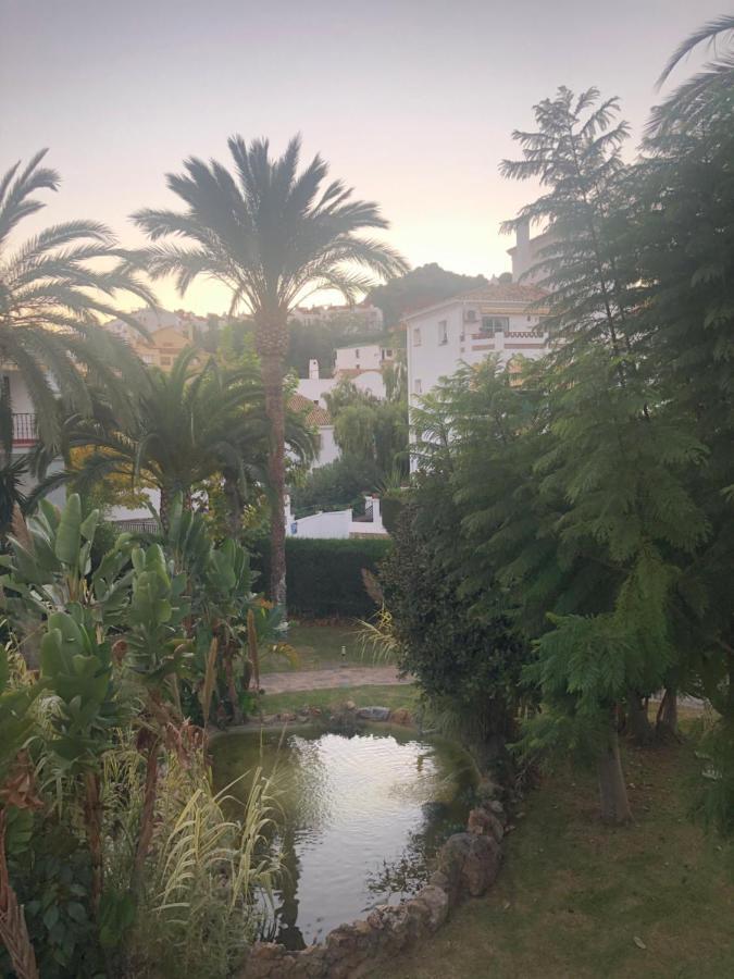 M&J Benalmadena Retreat Apartment Bagian luar foto