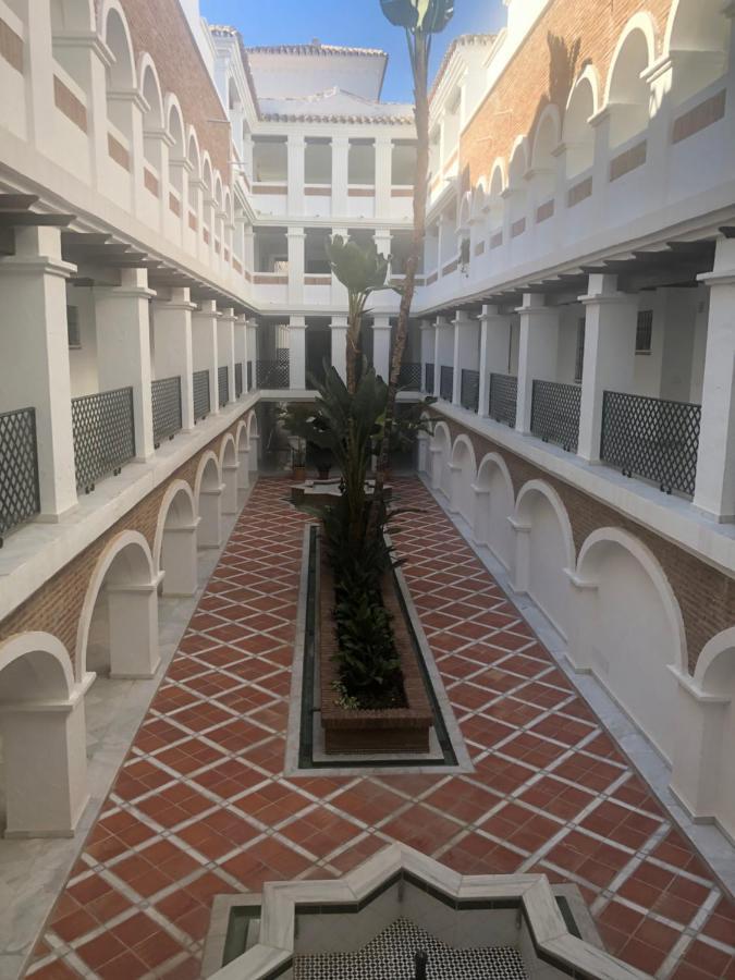 M&J Benalmadena Retreat Apartment Bagian luar foto